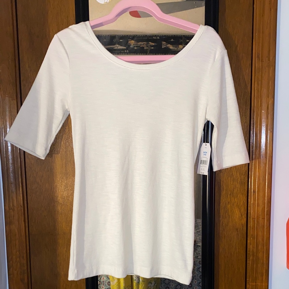 Time and Tru Cream Short Sleeve Top